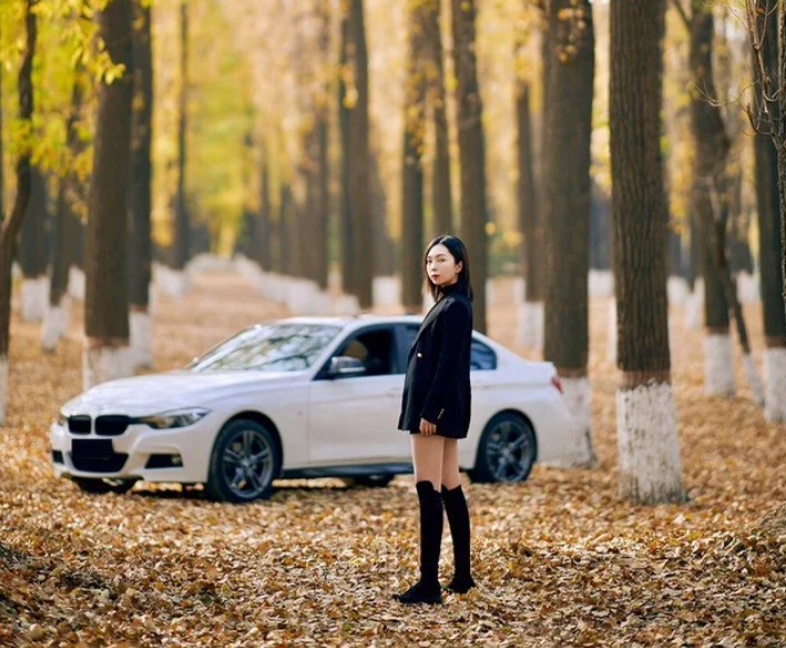 媳婦當(dāng)車(chē)模