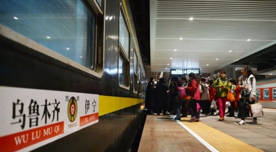 新疆伊犁現疫情游客暫不能離開 新疆伊犁現疫情游客暫不能離開